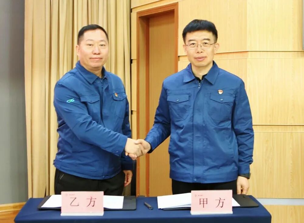 hui05.jpg hui05.jpg
